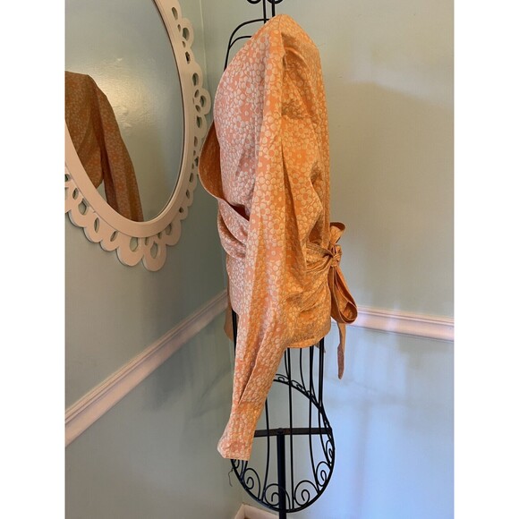 SAMSOE & Samsoe floral wrap top in coral flowers NWT - Picture 6 of 7